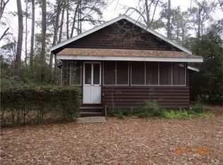 123 Sunrise Dr, Livingston, TX 77351