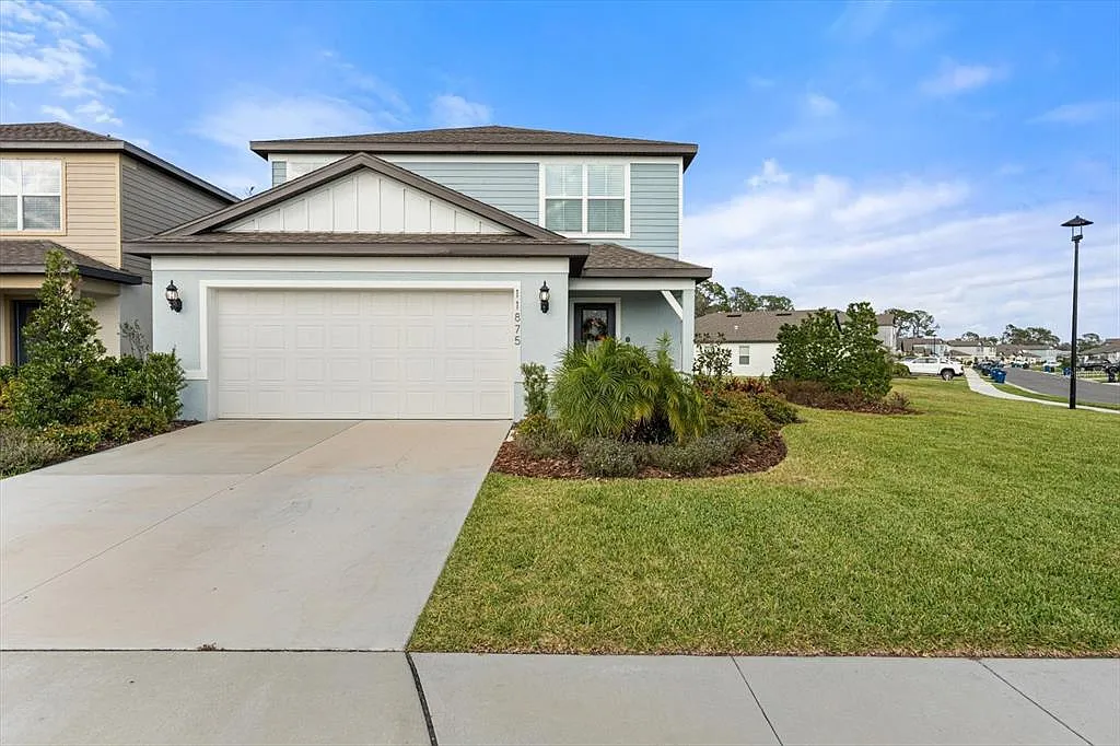 4 bed, 3.0 bath, 2140 sqft, $3,150 — Photo 2