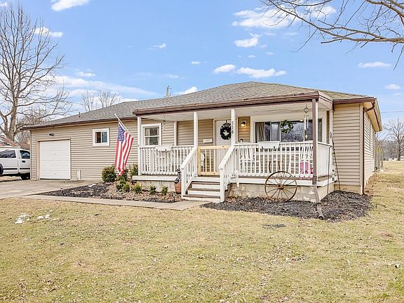 2nd image of 516 Willow St