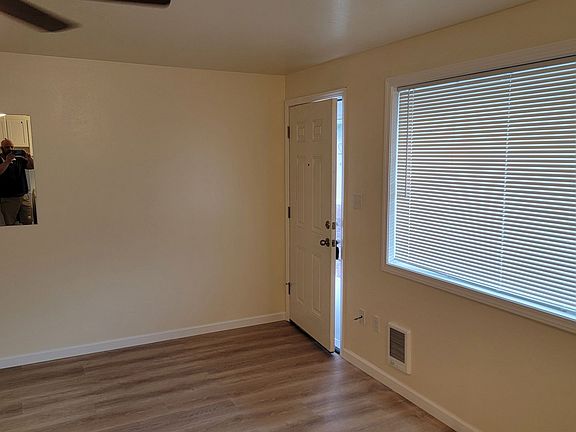 4th image of 320 J St APT 1