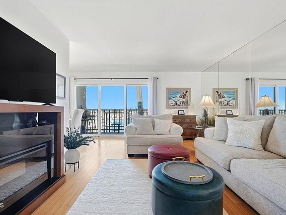 3rd image of 2901 Peninsula Rd APT 245