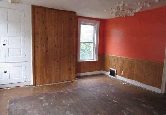 3rd image of 702 E Main St
