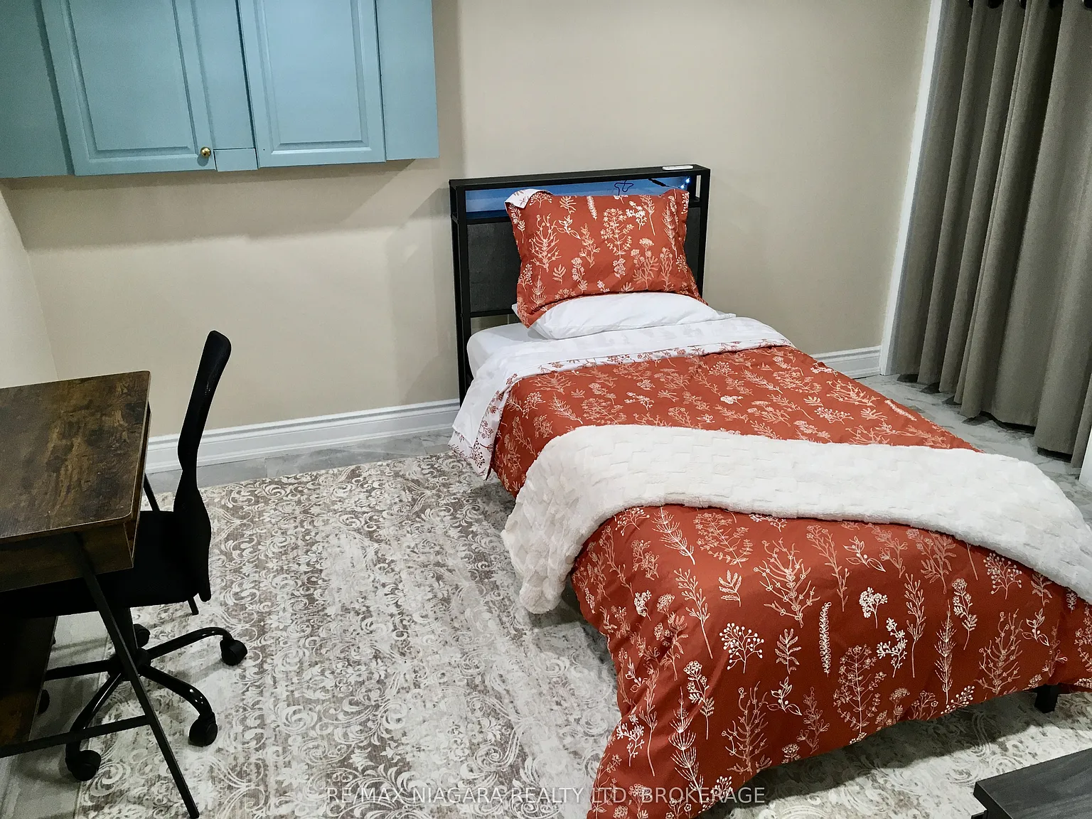 1 bed, $933 — Photo 4