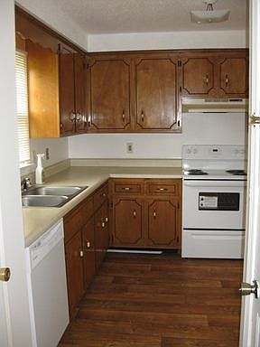 5th image of 205 Sherwood Hills Dr