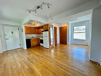 Rented by KNOCKKNOCK LLC