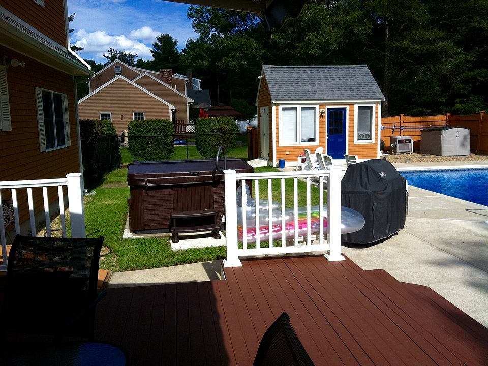 1st image of 3 Bryson Dr
