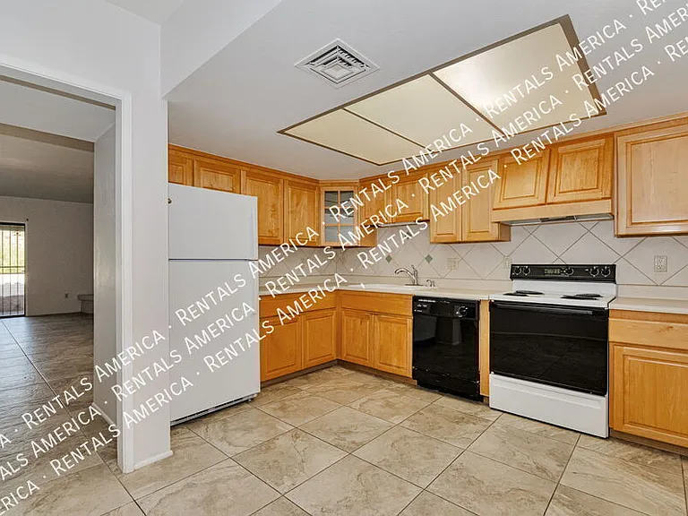 5342 N Camino De La Culebra — Photo 4