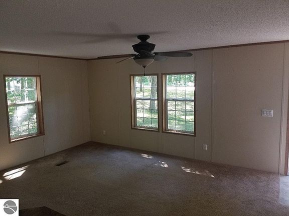 4th image of 10050 N Chippewa Dr