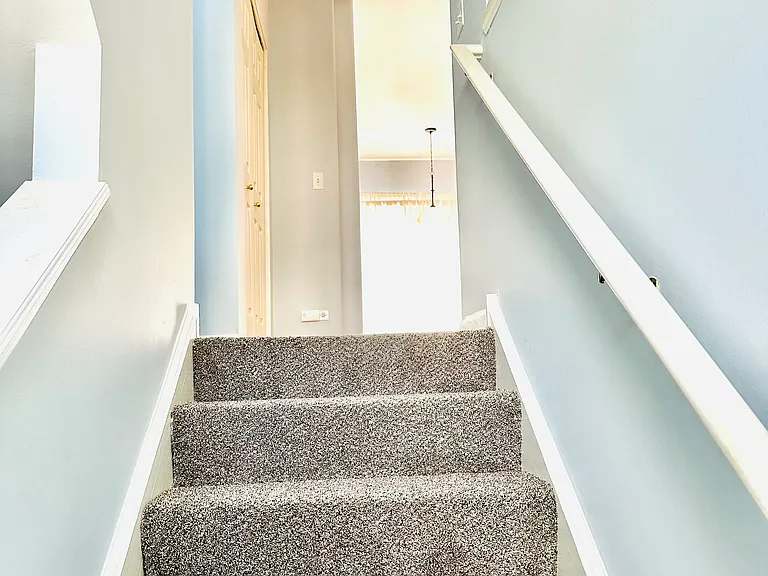 669 S Rosehall Ln — Photo 2