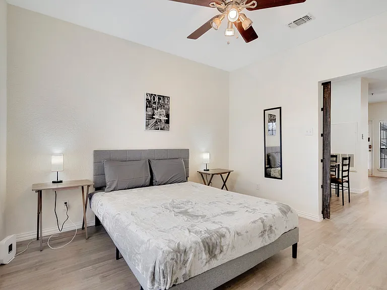 4800 W Lovers Ln #515 — Photo 8