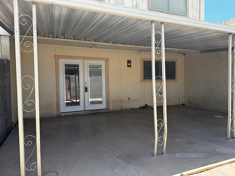8055 N 31st Ln — Photo 14