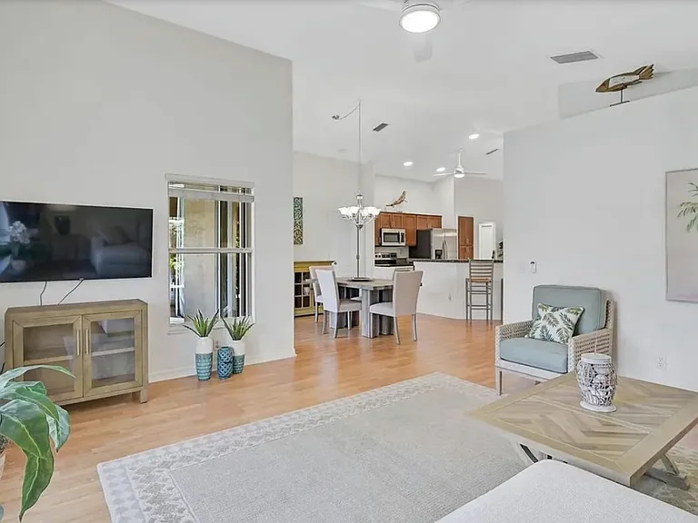 4969 Creekside Trl — Photo 17