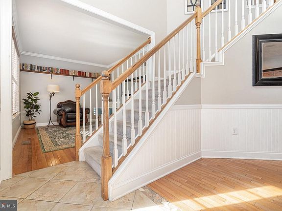 2nd image of 50 Pine Creek Dr