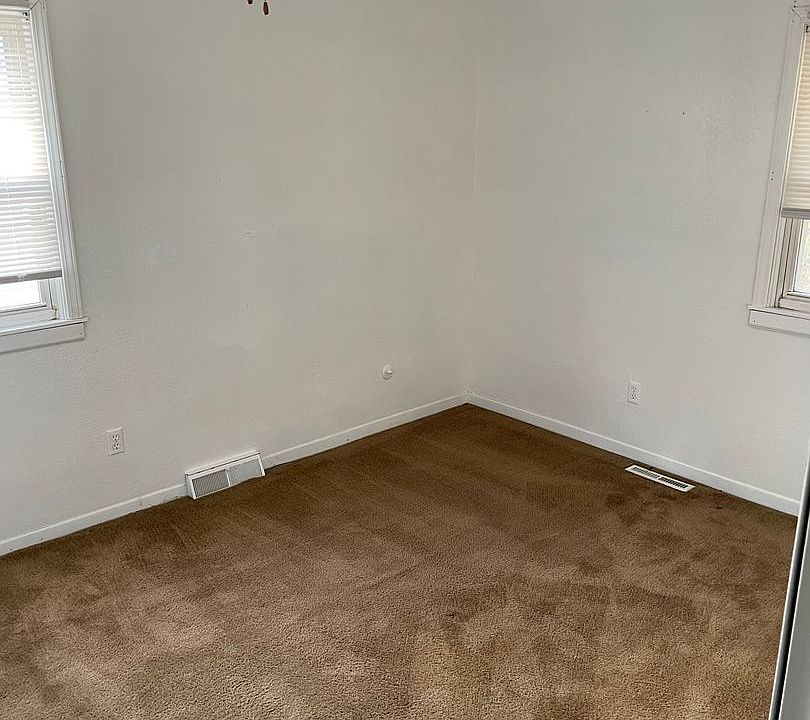 4026 E 123rd Ter Grandview MO Zillow