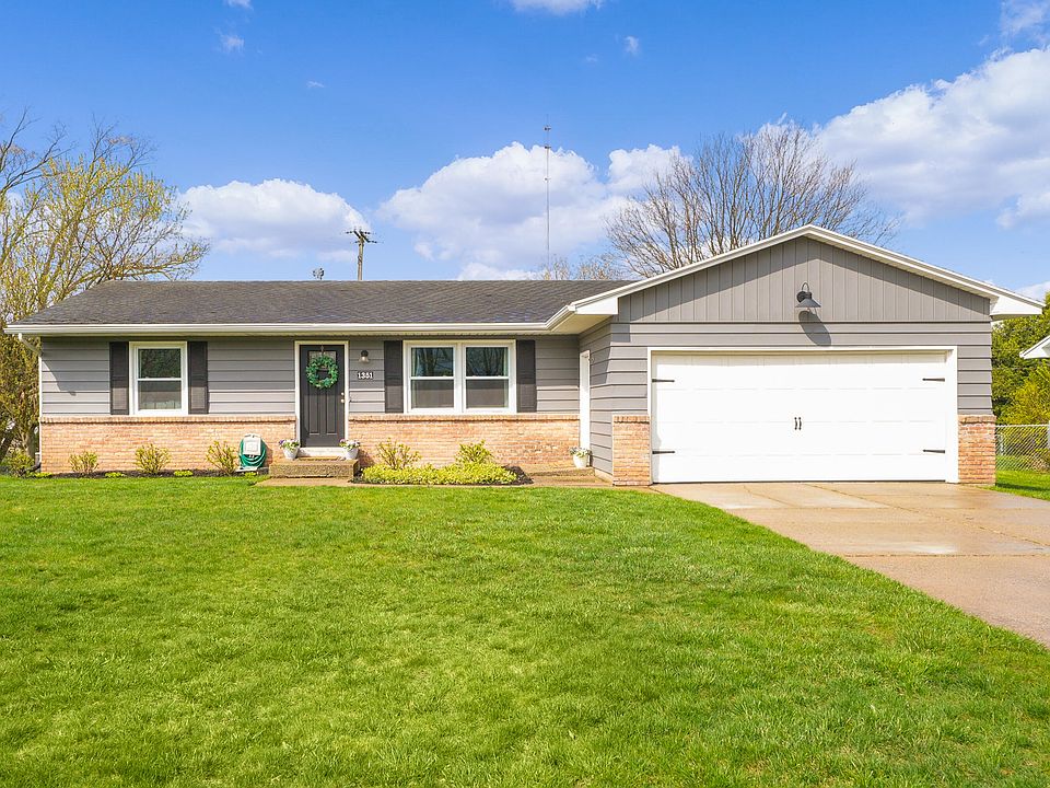 1st image of 1351 W Eventide Dr NE