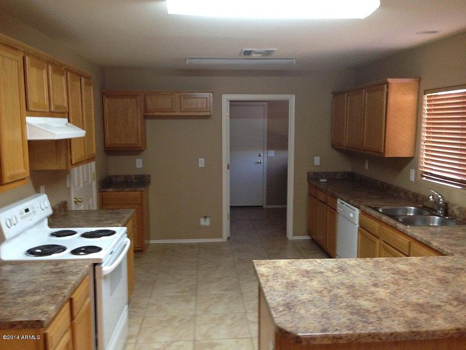 1st image of 37620 W Jones Ave