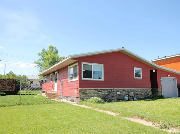 1906 Barbara Ave, Sturgis, SD 57785