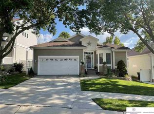 17203 Hickory Plz, Omaha, NE 68130