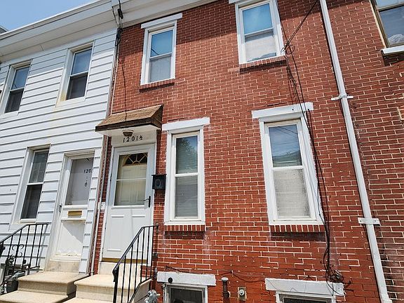 2nd image of 1201 Linden St #1/2