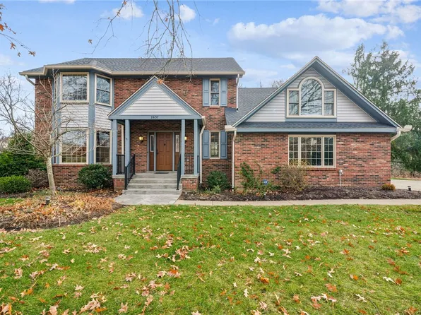 2637 Rossmoor Dr, Pittsburgh, PA 15241