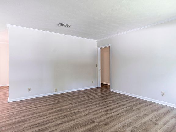 5th image of 3910 Bogata Dr