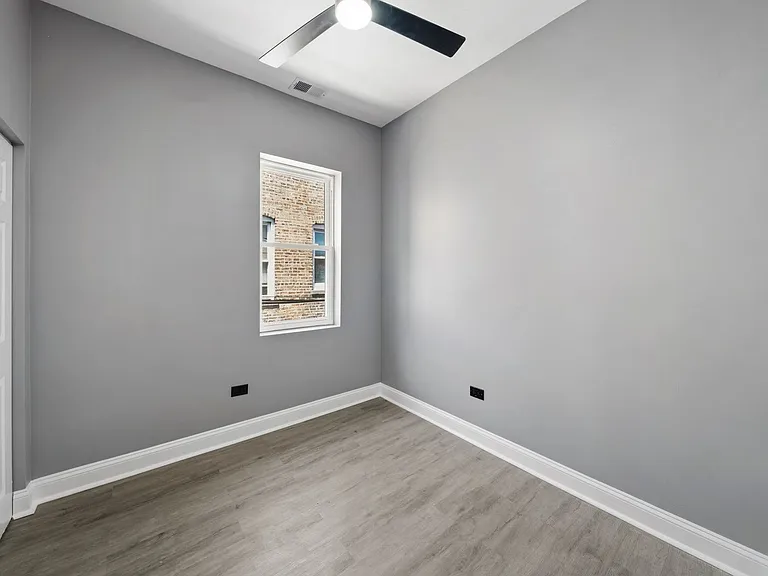 4508 W Congress Pkwy #2 — Photo 6