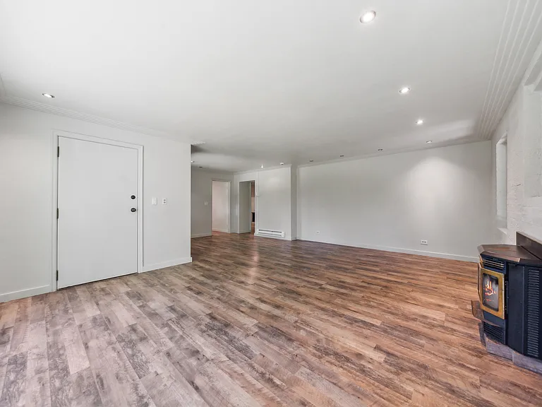 4510 SE Aldercrest Rd — Photo 5