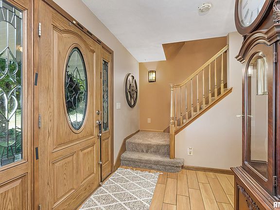 4th image of 24819 E 1280th St