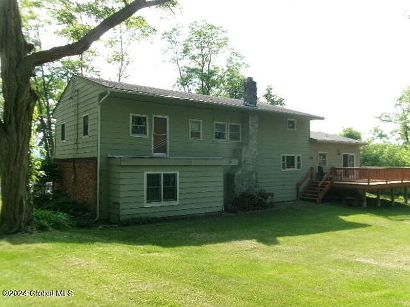 3rd image of 110 Walnut Place