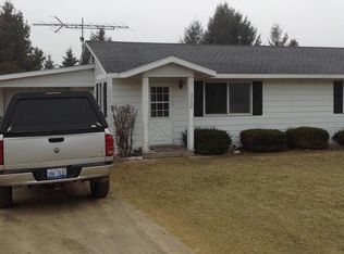 3302 S Miller Rd, Sidney, MI 48885