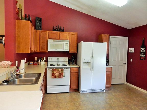 4th image of 5832 Dandelion Ln