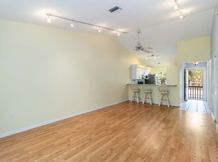 642 N Jefferson Ave #13, Sarasota, FL 34237