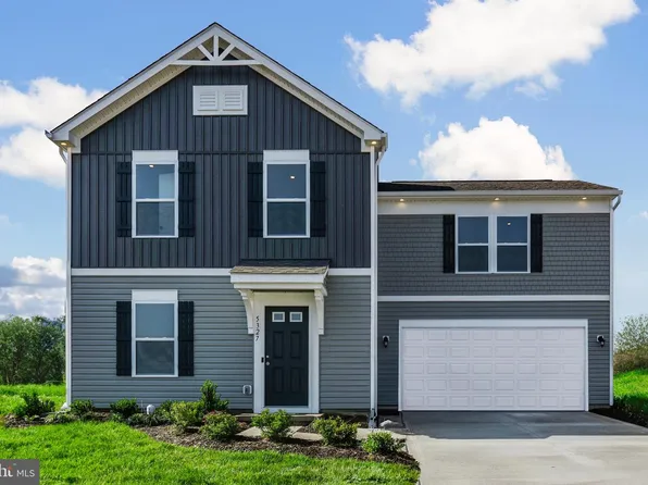 6 Regent Cir, Hagerstown, MD 21742