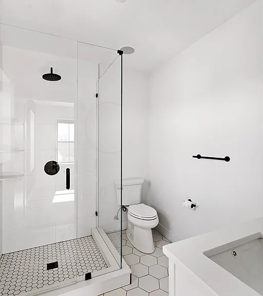 631 Saratoga St #4 — Photo 7