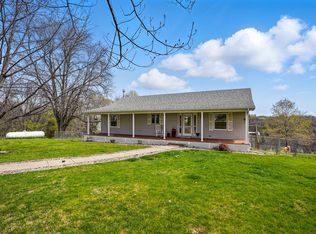 9721 115th St W #W, Andalusia, IL 61232