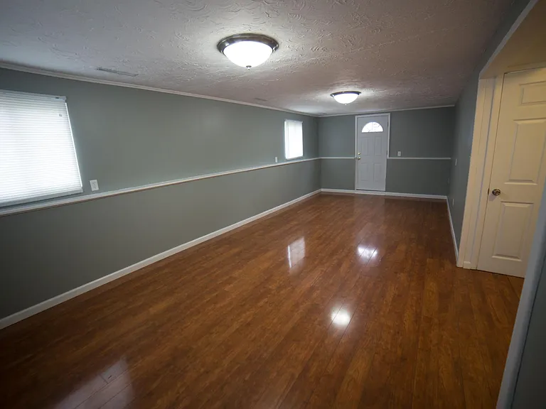 108 Amsden Dr — Photo 13
