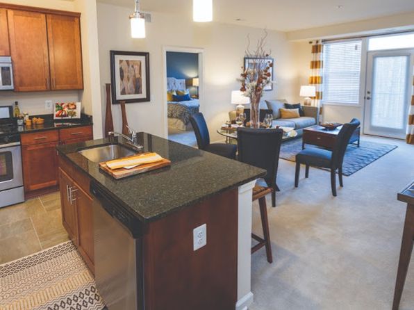 Oakmont Village Apartments, 11090 Resort Rd, Ellicott City, MD 21042