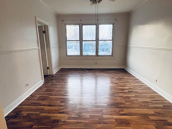 4th image of 2445 S Keeler Ave #1S