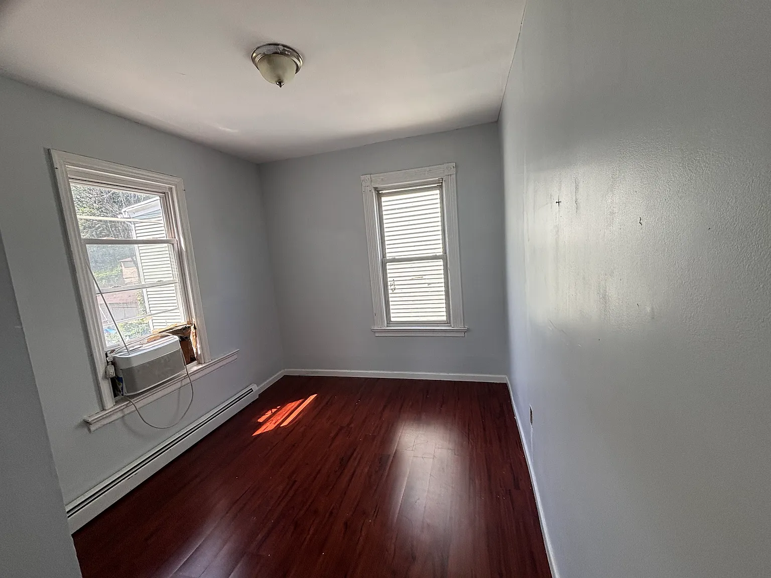 2 bed, 1000 sqft, $2,200 — Photo 4