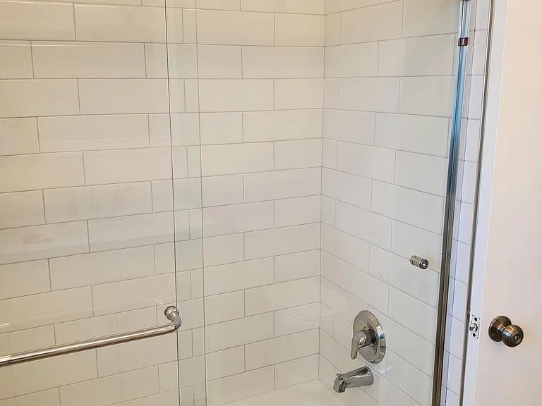 5760 Whitsett Ave #J — Photo 5