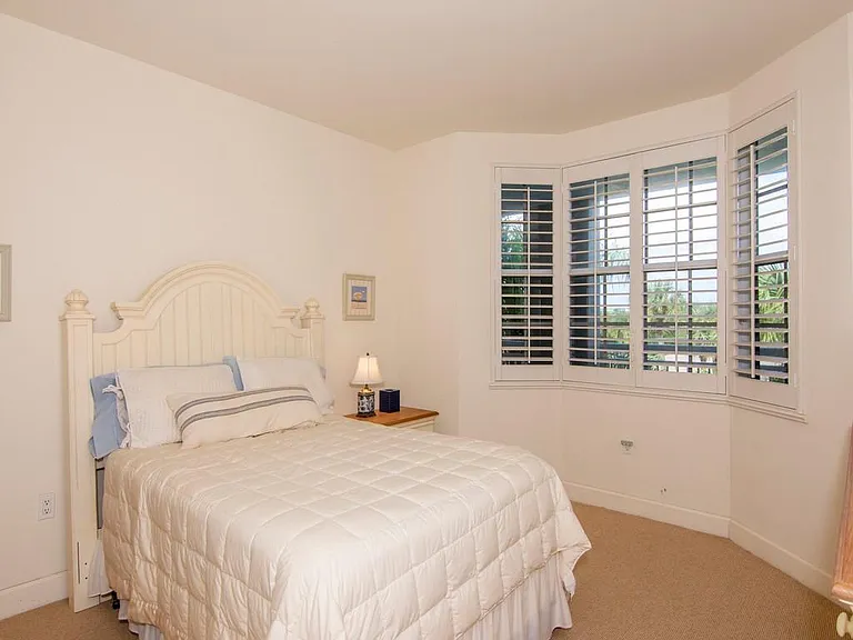 940 Turtle Cove Ln #210 — Photo 13