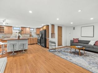 30 2nd St #2, Cambridge, MA 02141