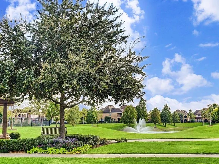 14510 Tivoli Dr — Photo 47