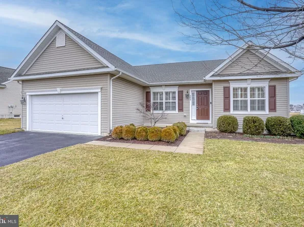 383 Willowwood Dr, Smyrna, DE 19977