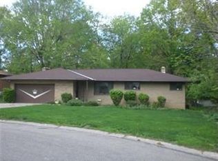 1757 Justo Ln, Seven Hills, OH 44131