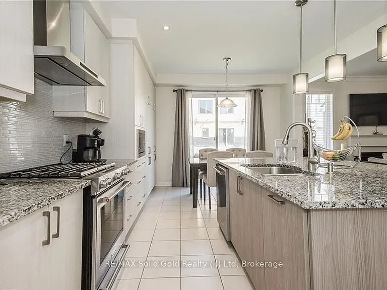 48 Pointer St — Photo 19