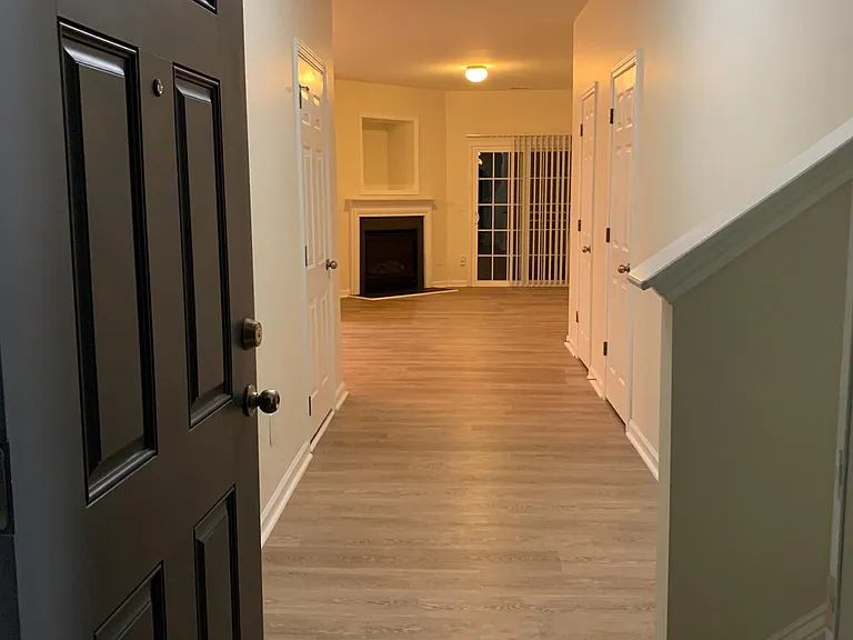 245 Linden Park Ln — Photo 4