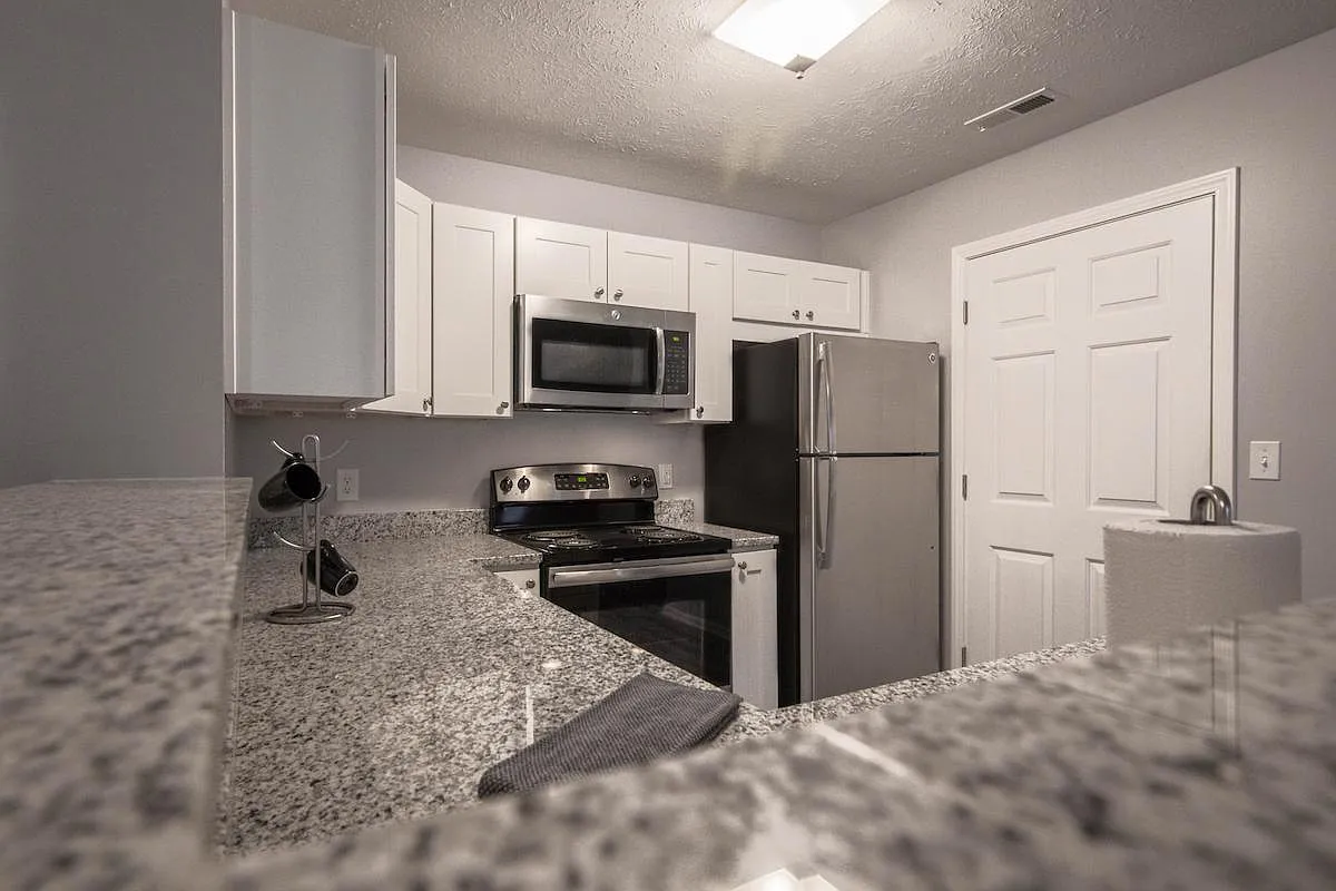 Westwood Pines Apartments — Photo 4