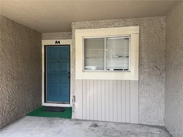 6308 Newtown Cir #8A4, Tampa, FL 33615
