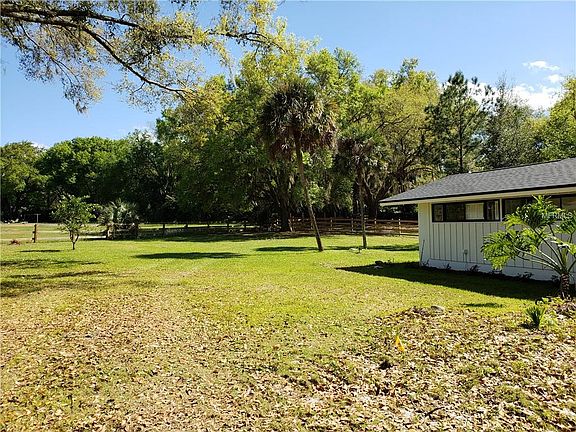 3rd image of 1490 Markham Woods Cv